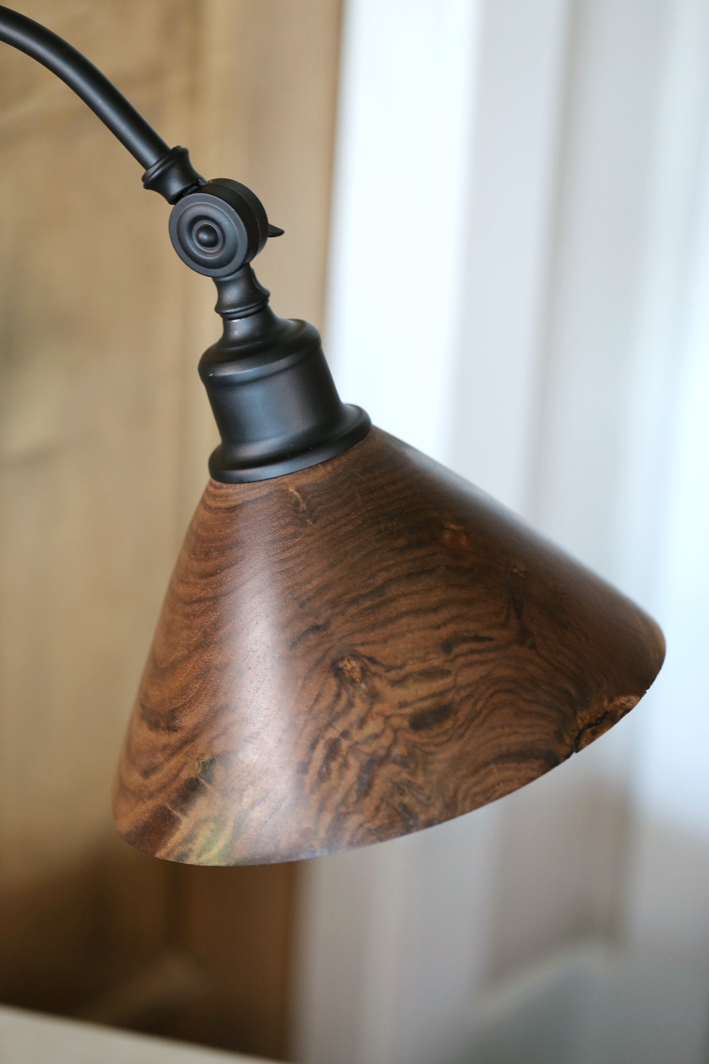 Black Acacia Desk Lamp